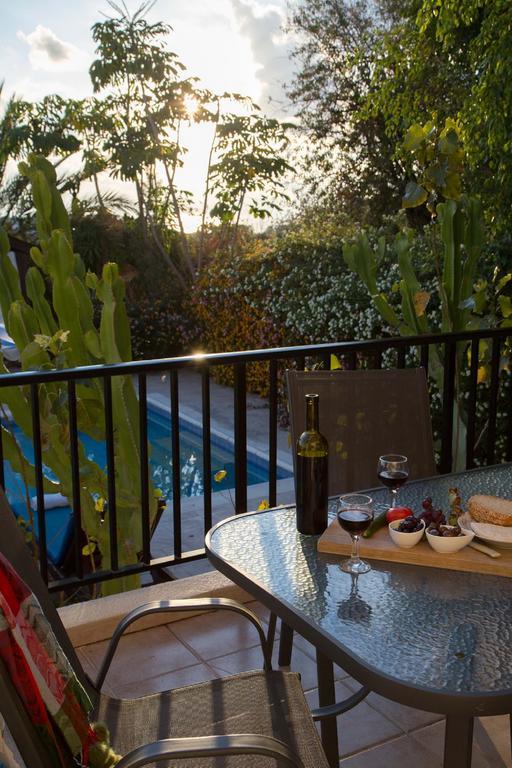 Coral Bay Sunkiss Villa Dış mekan fotoğraf